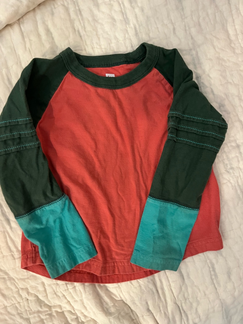 Tea collection tee. Size 2.